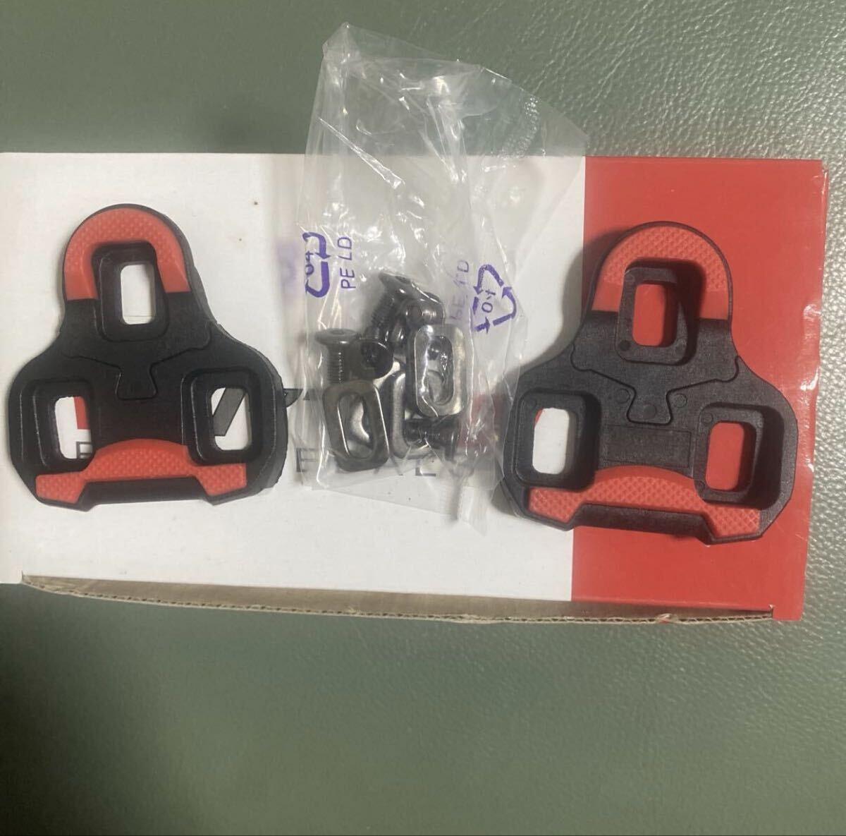 VP LOOK KEO 互換クリート フローティング角度9° 未使用新品 クリート交換が簡単な2分割クリート ルック ケオ　赤　レッド