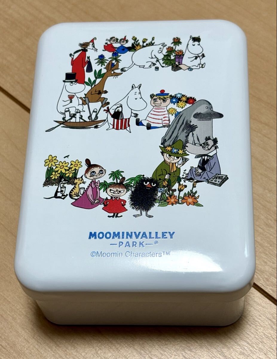 ムーミン MOOMIN 空き缶 缶ケース　ムーミンバレーパーク　菓子缶　小物入れ