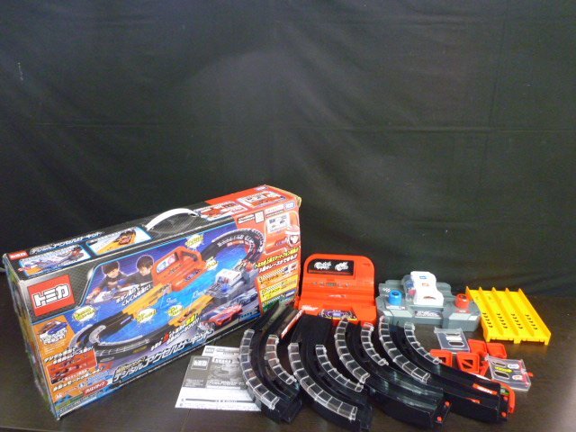 ELE-80352-45 タカラトミー トミカ 実況サウンド デジタルアクセルサーキット ※ジャンク品