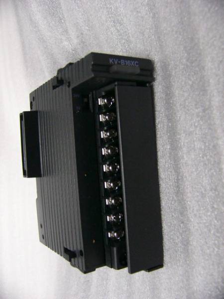 ★未使用に近い★ KEYENCE PLC KV-B16XC 16点入力ユニット　複数有