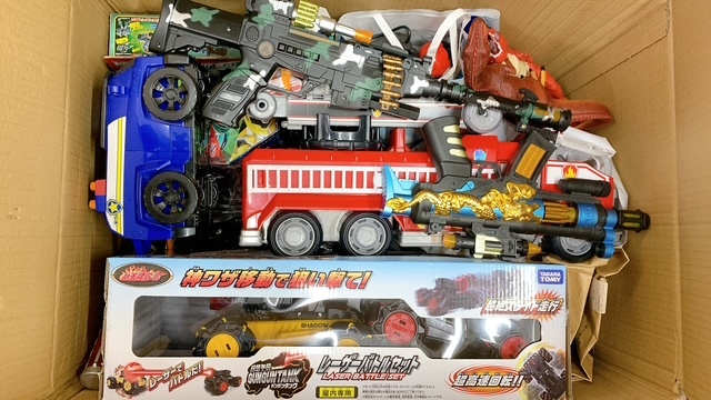 おもちゃ まとめ　ホビー 車/トミカ/レンジャー/妖怪ウォッチ/パウパト/キラメイジン/魔進戦隊キラメイジャー/人形　他　男の子 ジャンク