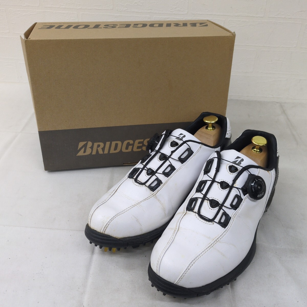 2077▲ 箱付き BRIDGESTONE GOLF ブリジストンゴルフ メンズ サイズ25.5 3E ゴルフシューズ ホワイト ダイヤル式 本革 革靴 レザーシューズ