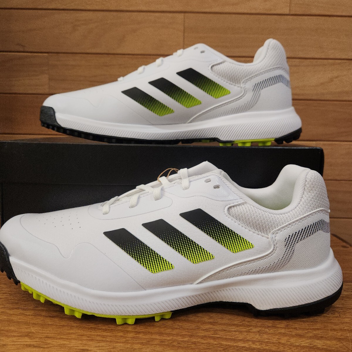 25.5cm アディダス 新品定価￥14,300 ゴルフシューズ スパイクレス トラクション レスポンス SL　ホワイト　イエロー