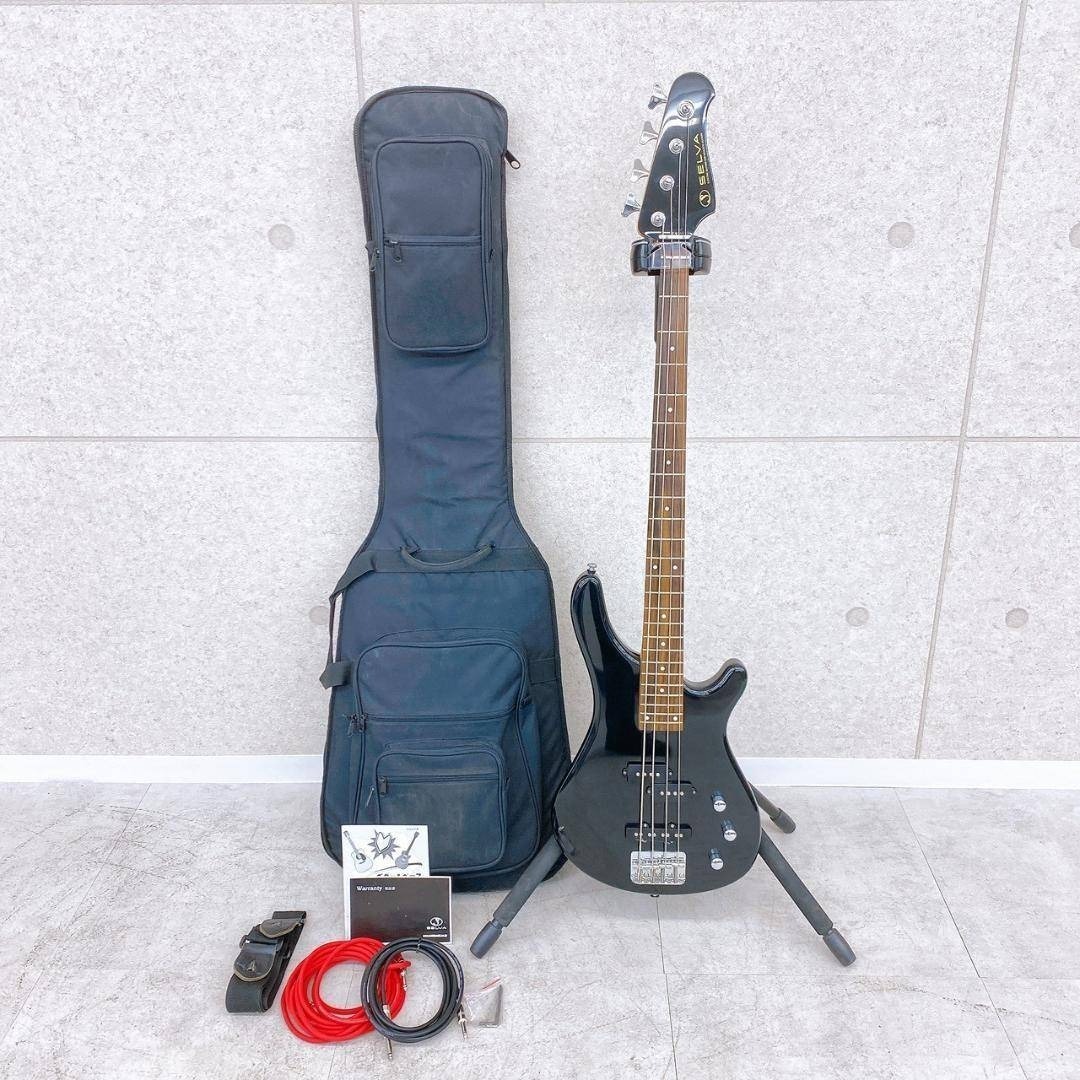 【ヤフオクのみ】SELVA エレキベース ブラック ソフトケース・ケーブル等付属