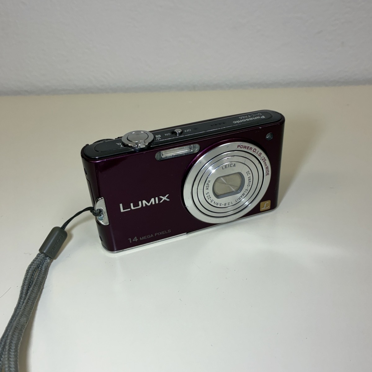 【①-90】Panasonic LUMIX DMC-FX66 バイオレット パナソニック ルミックス デジタルカメラ バッテリー付き/動作未確認