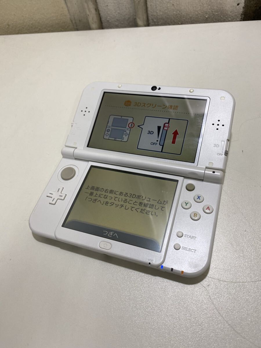 kj2401 Newニンテンドー3DS LL本体 RED-001 ニンテンドー3DS 初期化　動作確認済み
