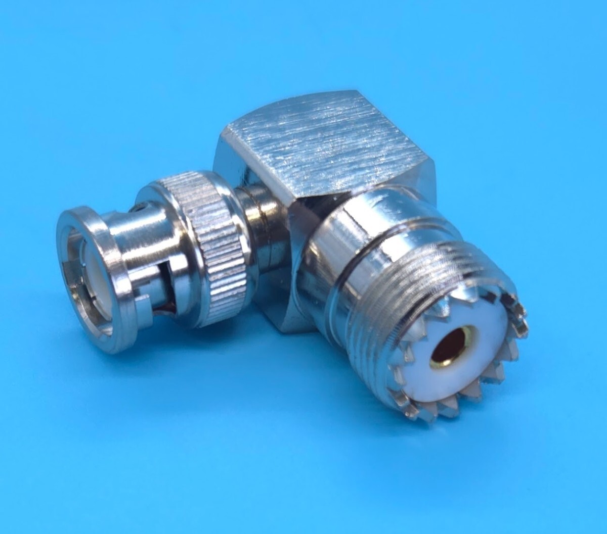 1個CN2送料無料即納新品 BNCP-MJ L型コネクター IC-705 FT-817 BNCオス-Mメス 変換 同軸 アダプタ アンテナ 管理nks