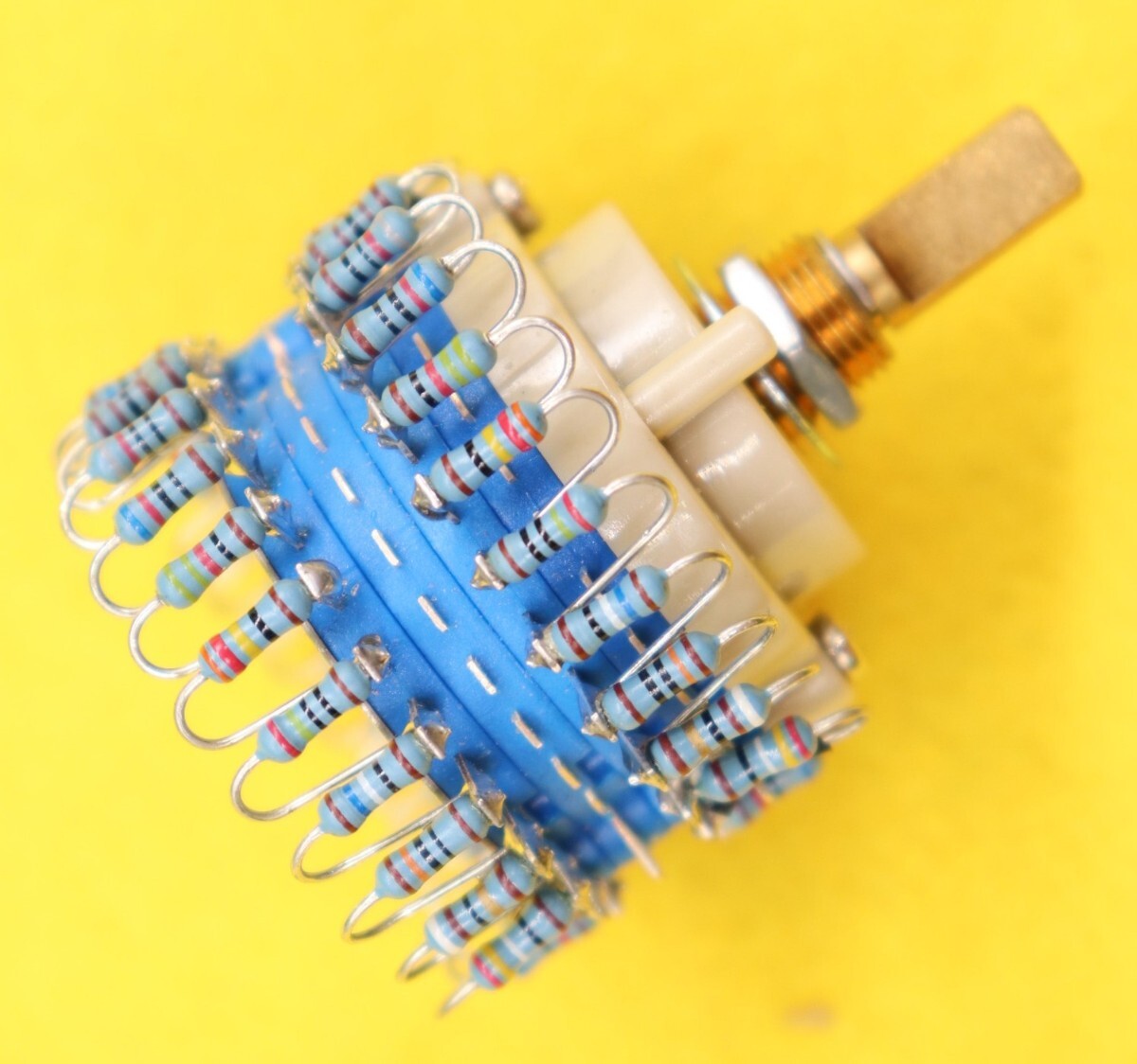 即納送料無料 100K 新品 日本KOA 金属皮膜抵抗使用 ステレオ 24ポジション Aカーブ ラダーアッテネーター ボリューム 