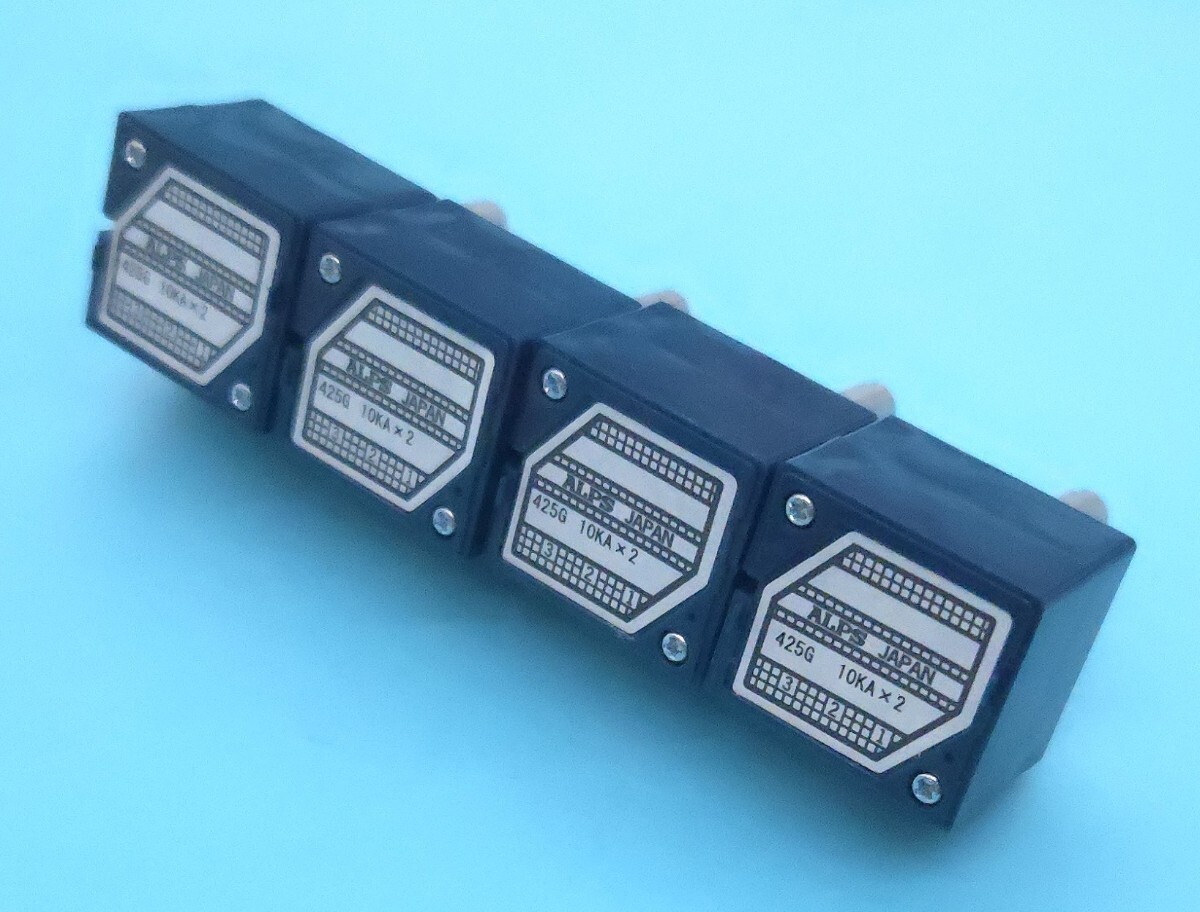 即納送料無料30日保証 基板おまけ有 10K 4個新品正規品 アルプス ALPS 2連 ボリューム クリックなし RK27 15A 溝軸 操作部25mm Aカーブ