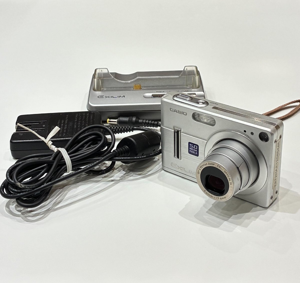 【452_53471】CASIO EXILM EX-Z55 カシオ エクシリム デジタルカメラ バッテリー・充電器付属 通電確認のみ ジャンク扱い