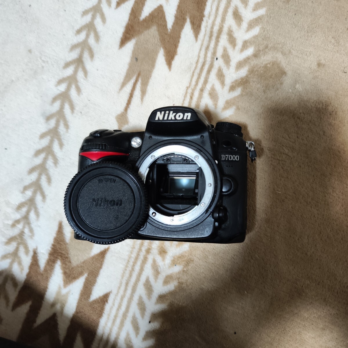【ジャンク】NIKON D7000 デジタル一眼レフカメラ バッテリーなし 現状品　