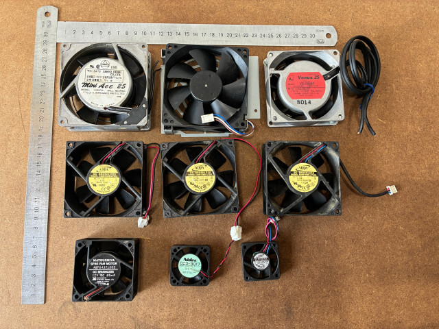 冷却用FAN　取り外し品　９個セットにて