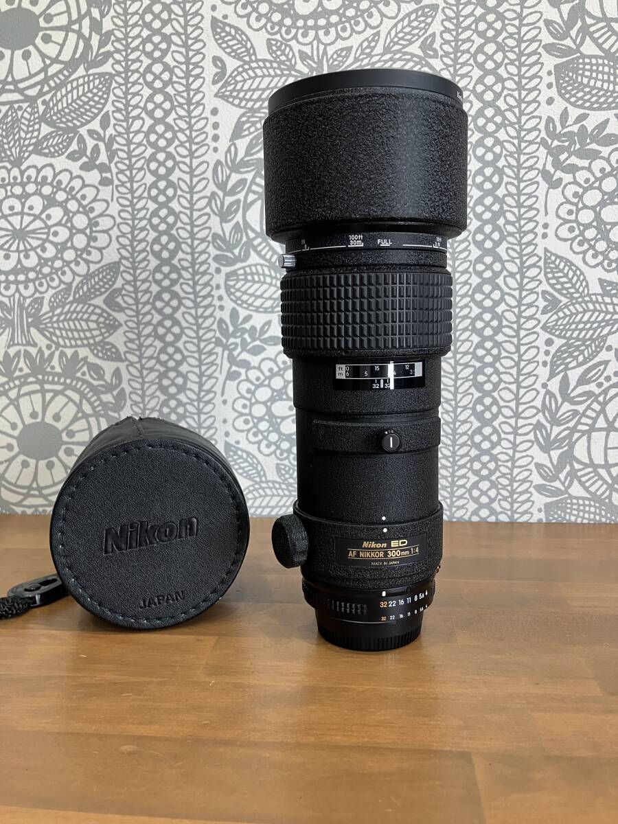 Nikon ニコン ED AF NIKKOR 300ｍｍ　1：4　カバー付き