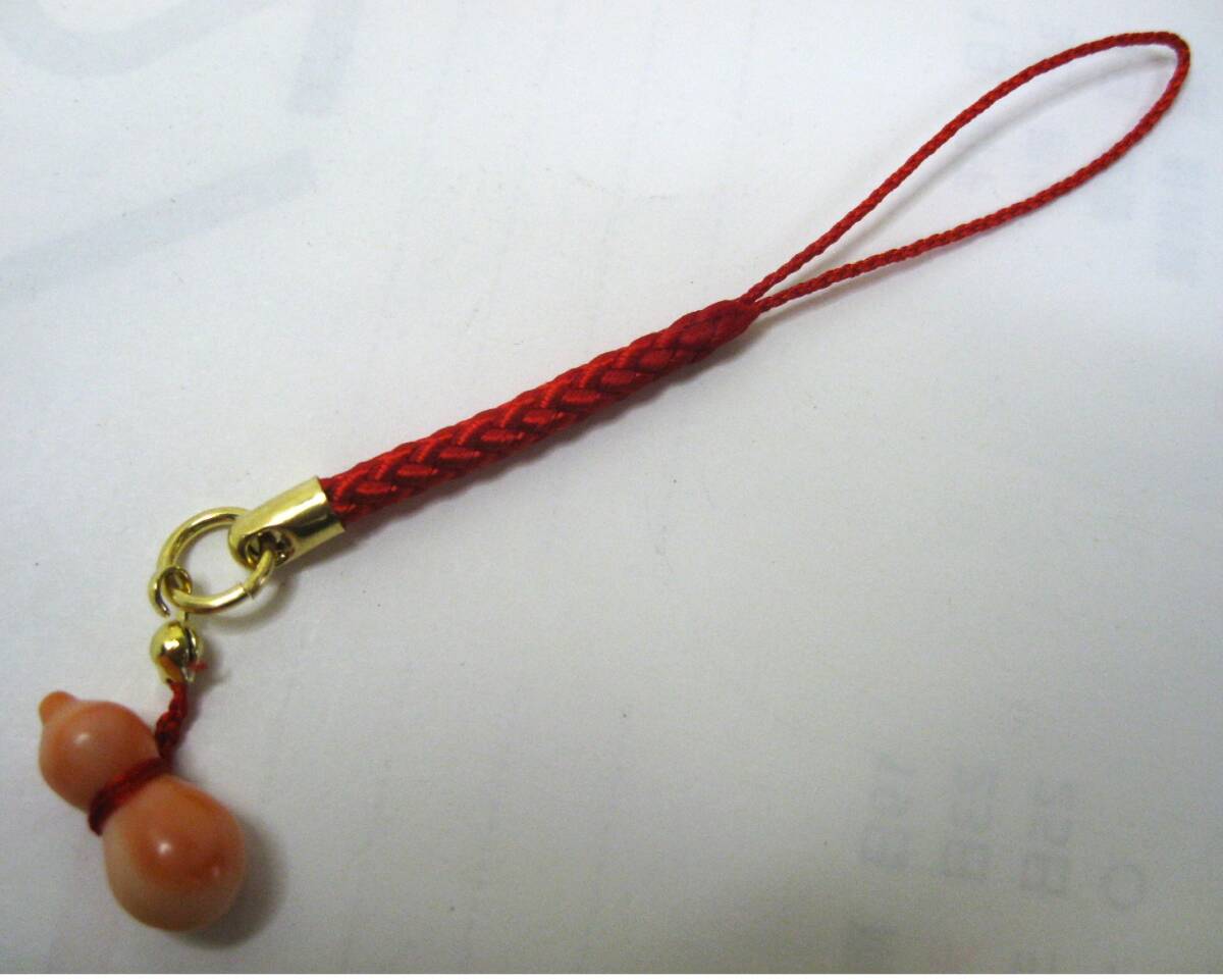 【東京 谷中 質屋おぢさん】未使用・新品 ストラップ 根付 紅サンゴ 珊瑚 ひょうたん型 金運上昇 開運　b