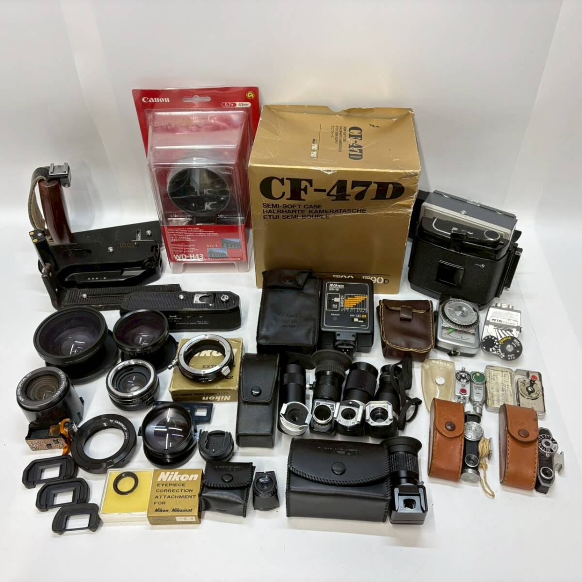 ■1円~【まとめ売り】 カメラアクセサリー Canon MINOLTA Nikon 等 カメラレンズ 接写リング ワイドコンバーター ソフトケース 等 K163862