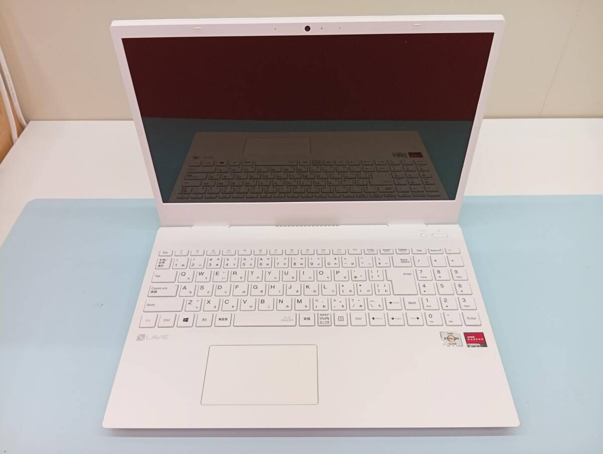 　【快適動作】　NEC LAVIE N15 N1515/AAW PC-N1515AAW Windows11 正式サポートCPU搭載