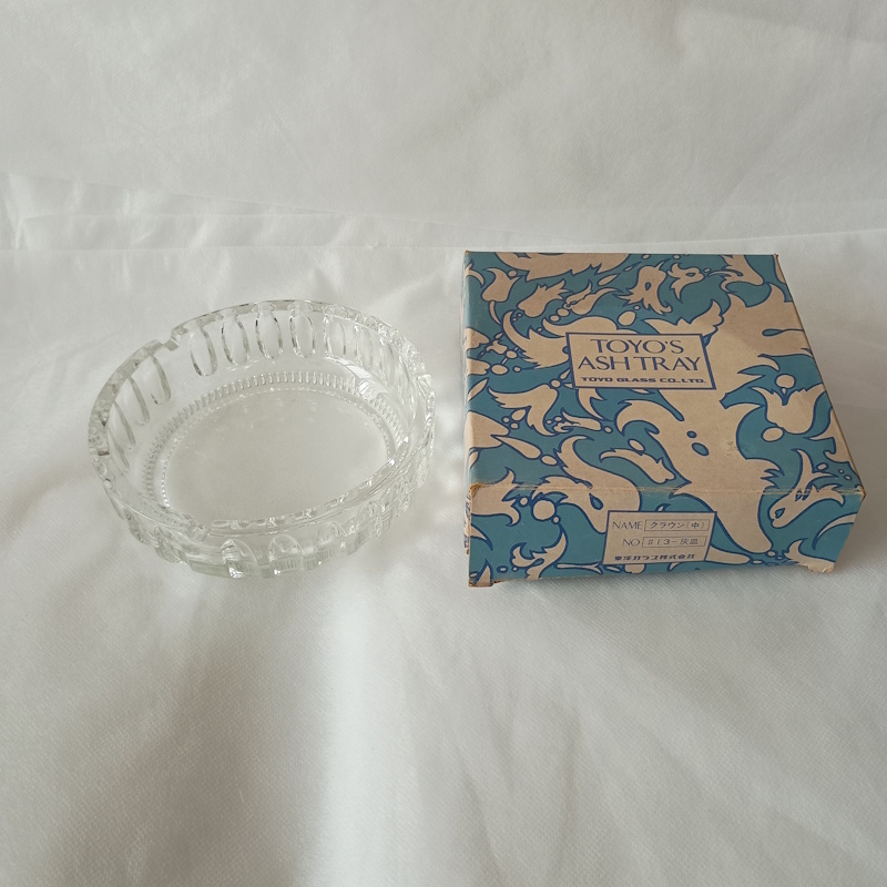 レトロ　東洋ガラス　クラウン（中）灰皿　直径14cm　TOYO'S ASHTRAY