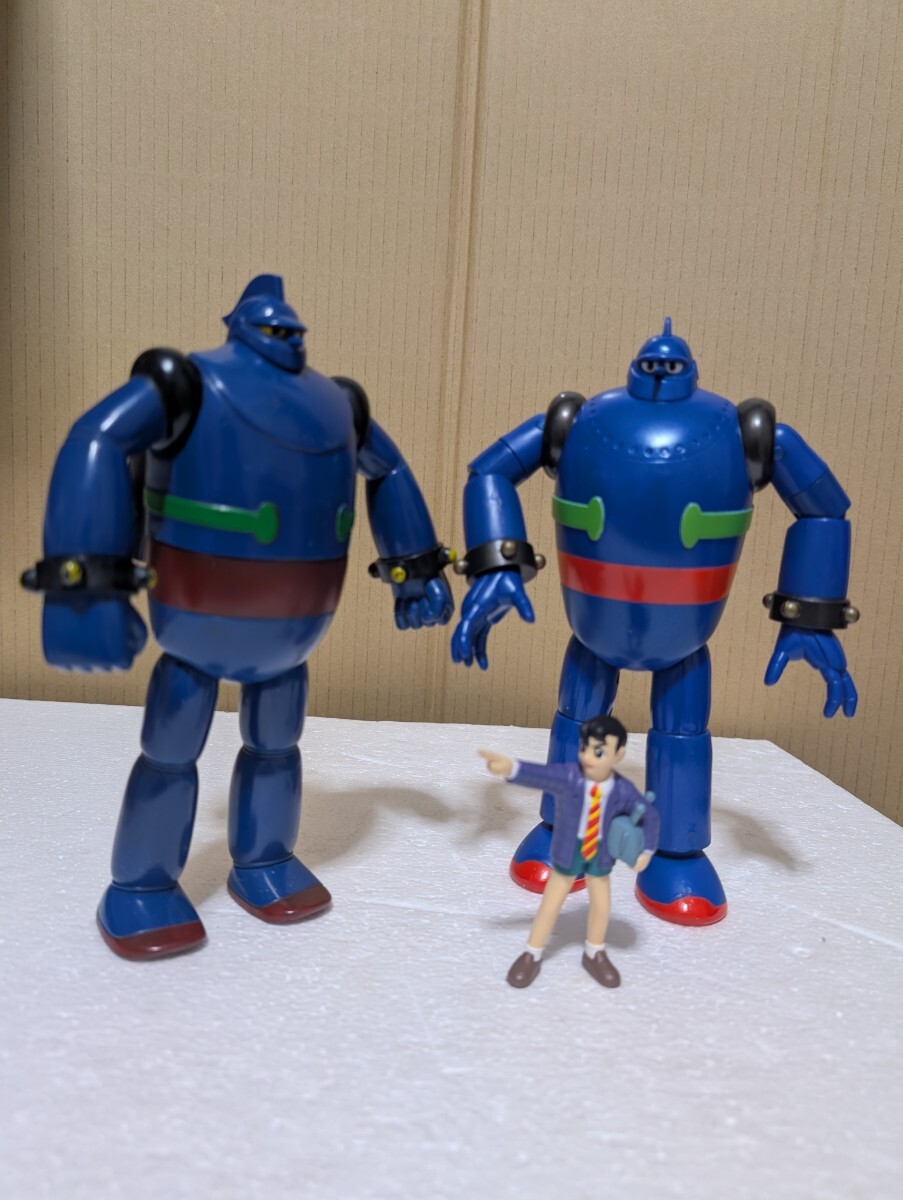 絶版フィギュア メディコムトイ MEDICOM TOY MIRCLE ACTIONFIGURE TETSUJIN28GO 鉄人28号 1990年 BANDAI ソフビ 2体セット 現状品