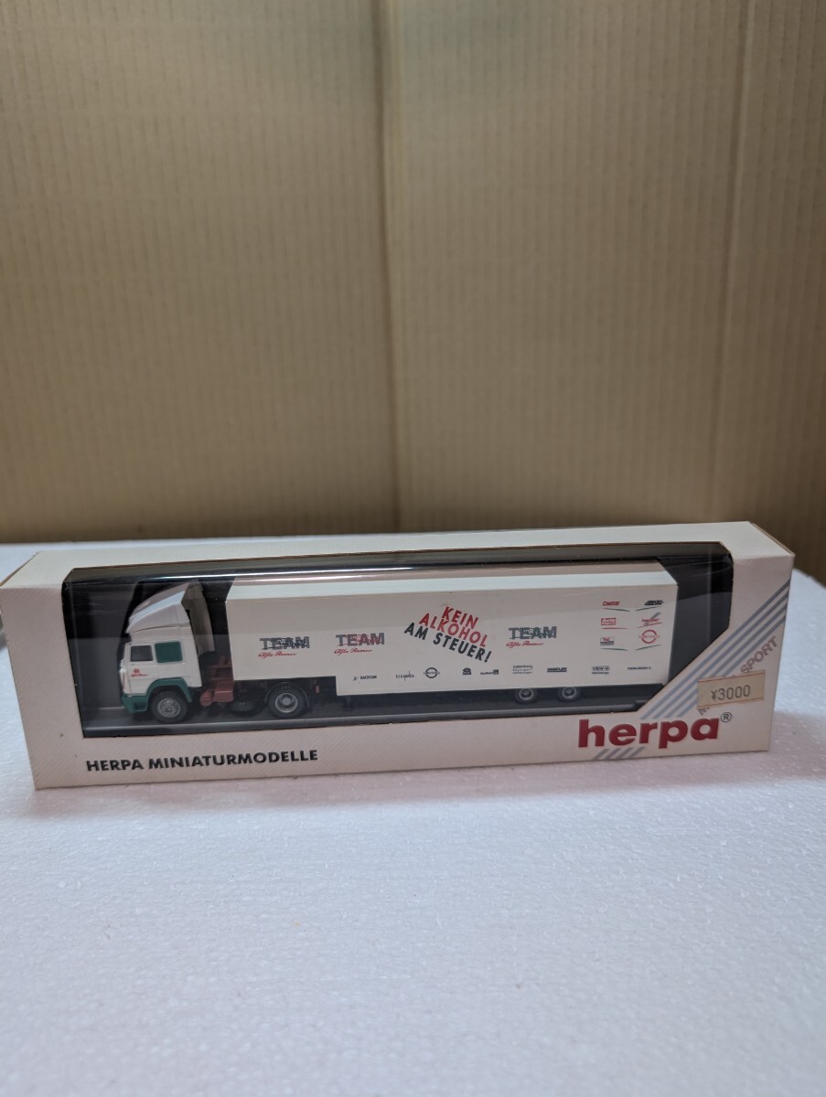 絶版ミニカー herpa ヘルパ 1/87 036313 アルファロメオ チームトランスポーター トレーラー ALFA ROMEO IVECOトレーラーヘッド 