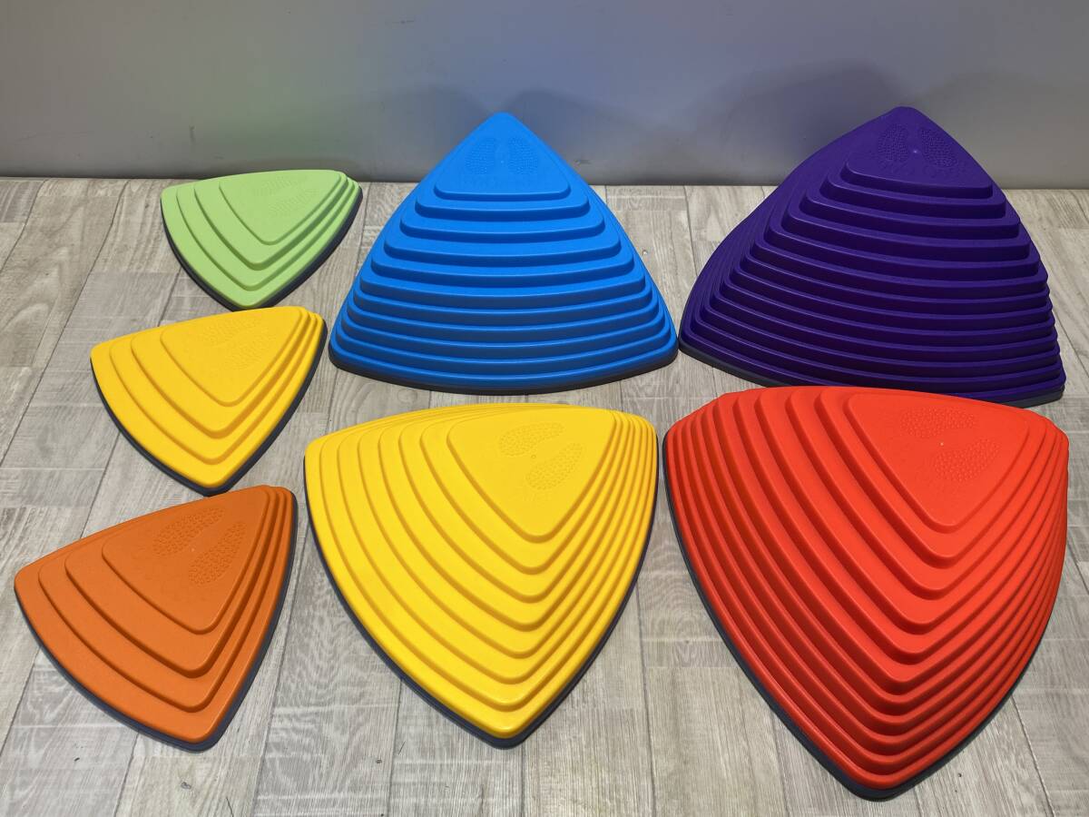 ☆バランスストーン　トレーニング　子供　体感　滑り止め付き 【 動作確認済/ 現状品 】 （PN6D-77）