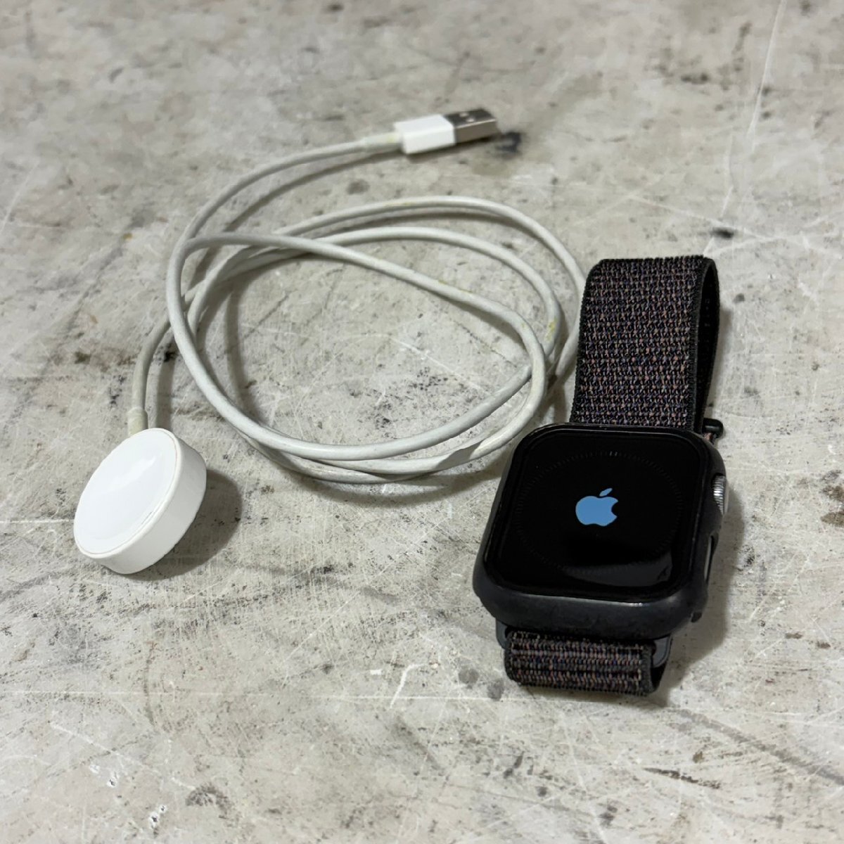 【C】 Apple Watch Series 4 モデル / A1978 アップルウォッチ 185469