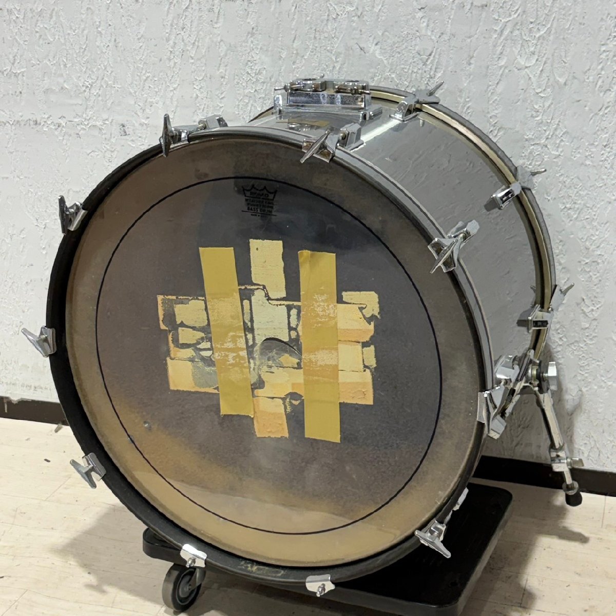 【C】 Pearl Fiberglass Shell バスドラム パール 186683