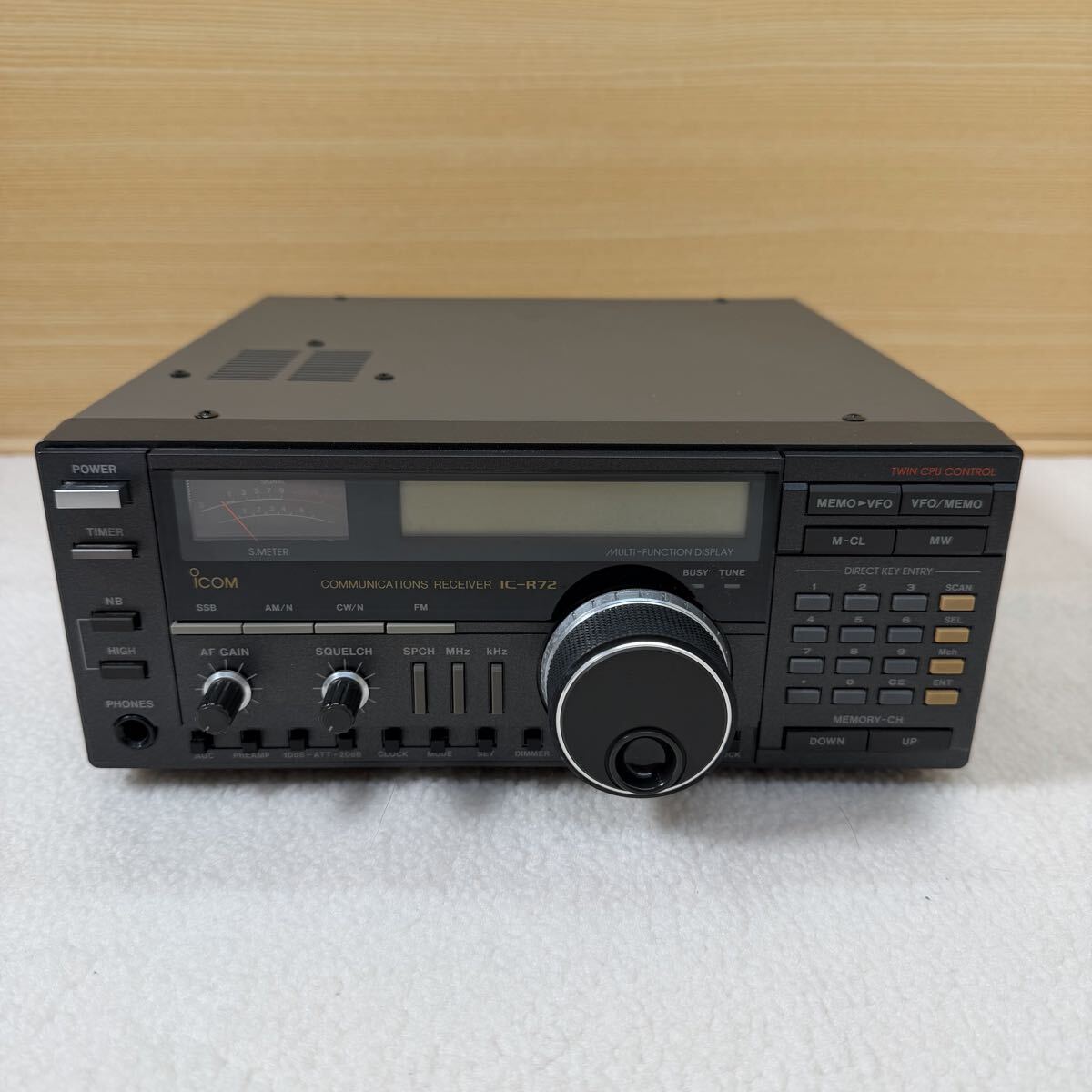ICOM　IC-R72　通信機型　高性能オールモード受信機　 トランシーバー 無線機