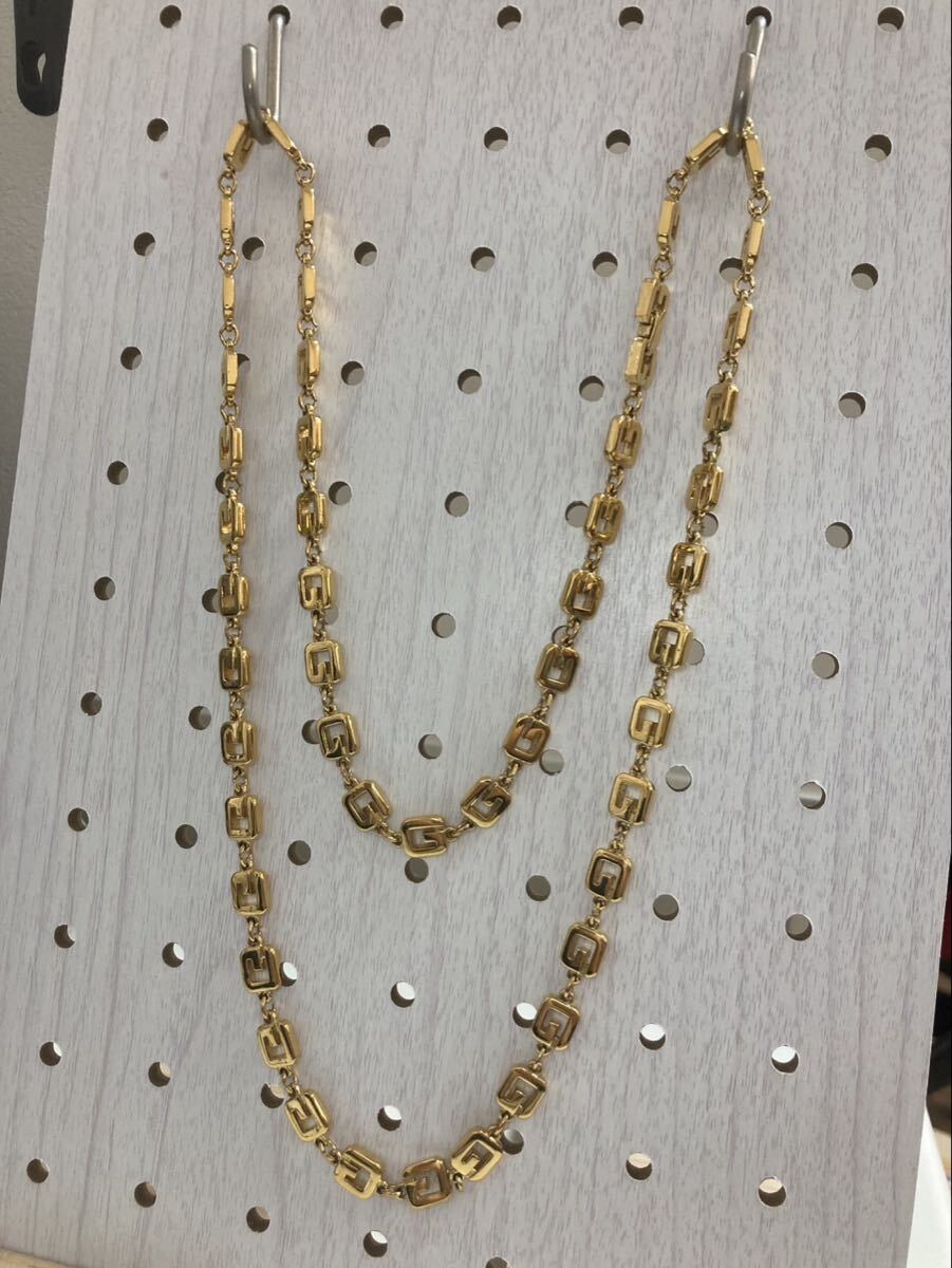 M【3E62】GIVENCHYジバンシー ロングネックレス ゴールドカラー 中古品 約38㎝ レディースヴィンテージ ブランド品