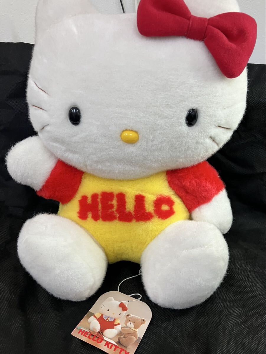 狭【8E101】 ハローキティ ぬいぐるみ キティちゃん 大きいサイズ 約24×30 タグ付 サンリオ HELLO KITTY