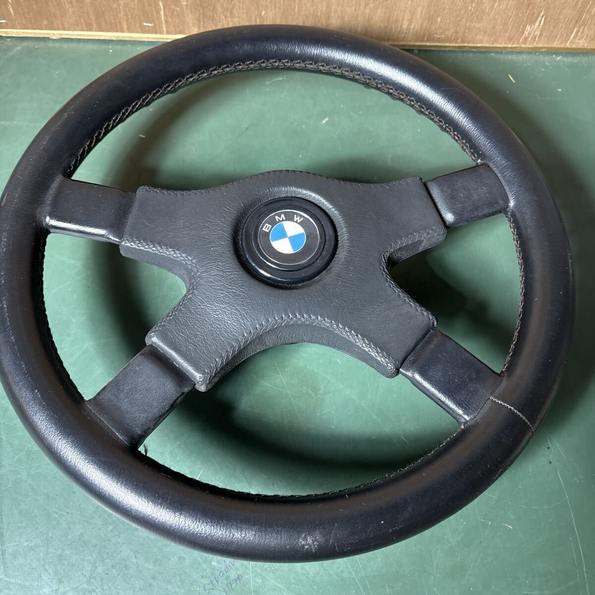 【当時物】BMW 純正 4本スポーク ステアリング ホーンボタン付 E30 E34 E32 E36 希少 レトロ 旧車 ハンドル