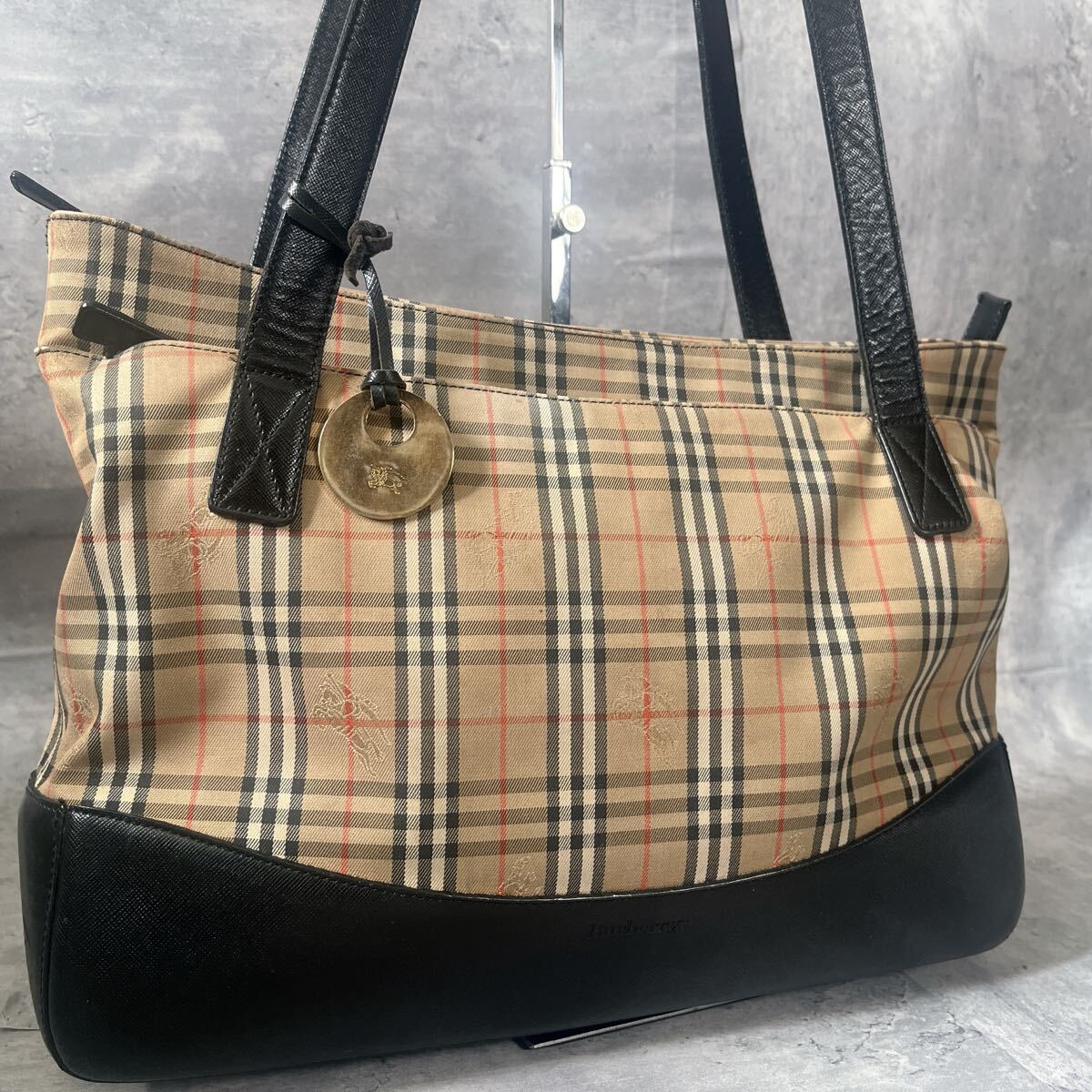 【良品】 BURBERRY バーバリー ノバチェック トートバッグ シャドーホース キャンバス レザー 肩掛け A4 チャーム ブラック