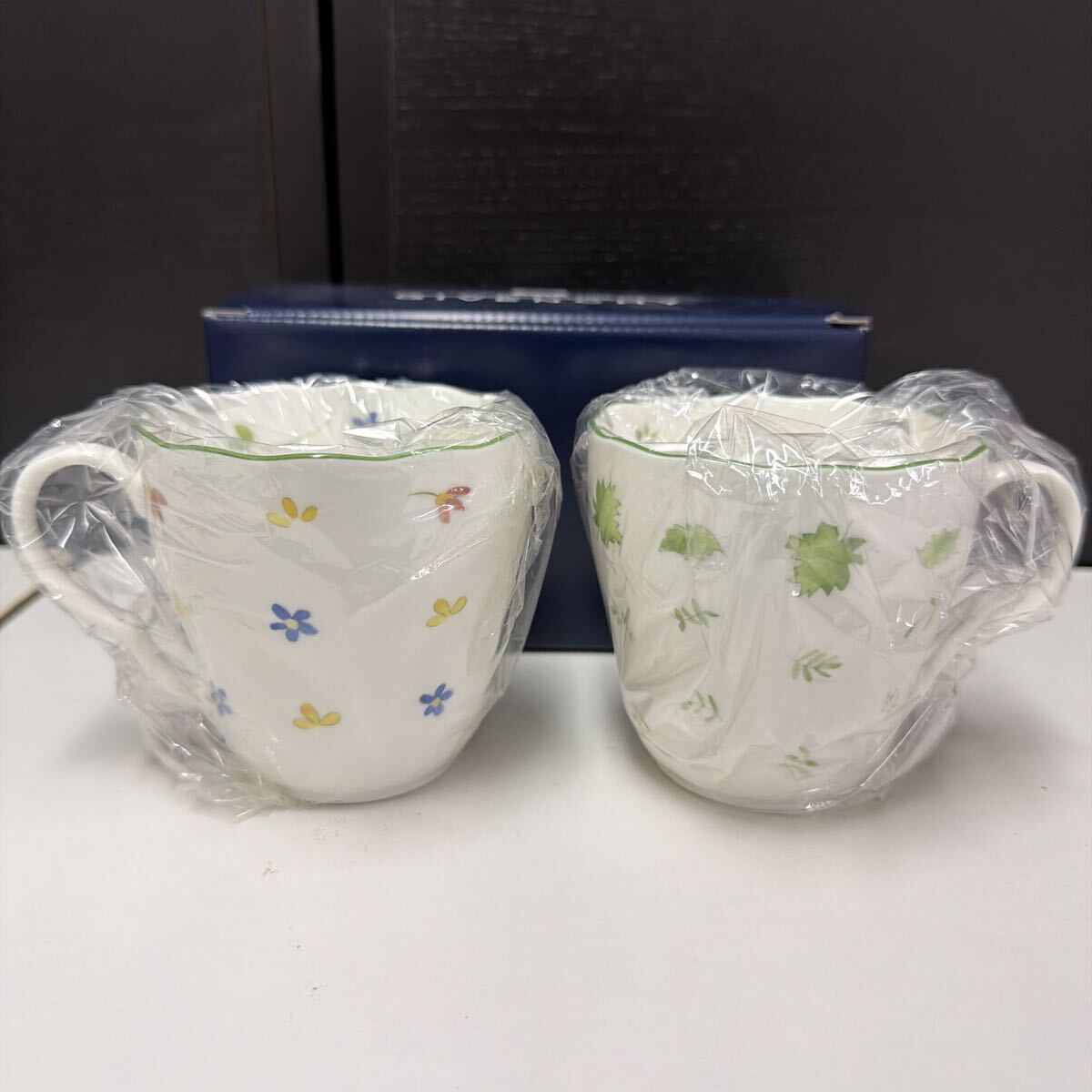 【GIVENCHY】ペアマグカップ 花柄