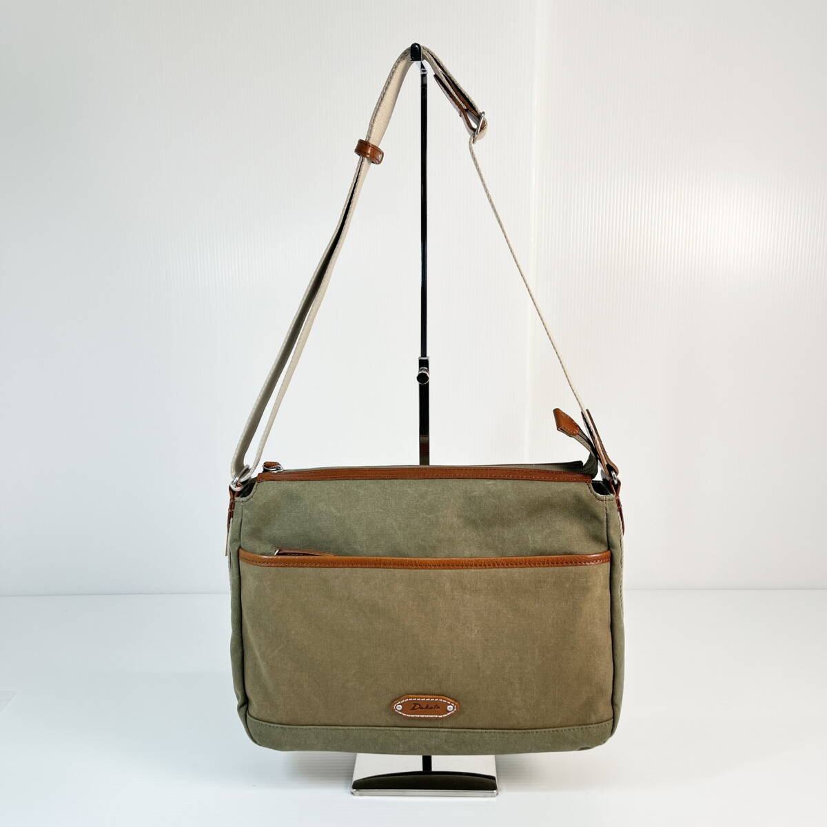 2603M1207 タグ付 未使用品 Dakotaダコタ ショルダーバッグ キャンバス×レザー カーキ