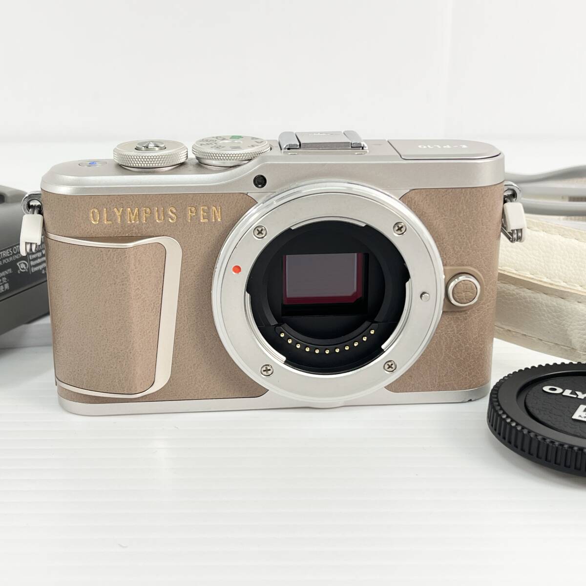 2602M4105 本体美品 OLYMPUS オリンパス ミラーレス一眼 OLYMPUS PEN E-PL10/レンズ 14-42mm 1：3.5-5.6EZ ED MSC 通電確認済