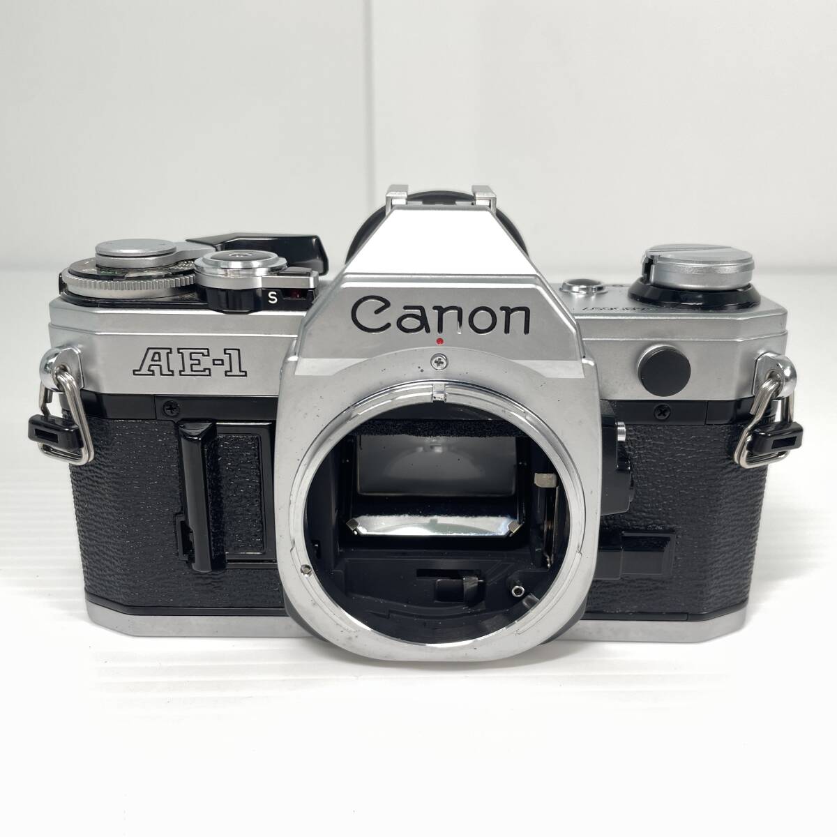 2603M3316 Canon キヤノン フィルムカメラ AE-1 ボディのみ 現状品