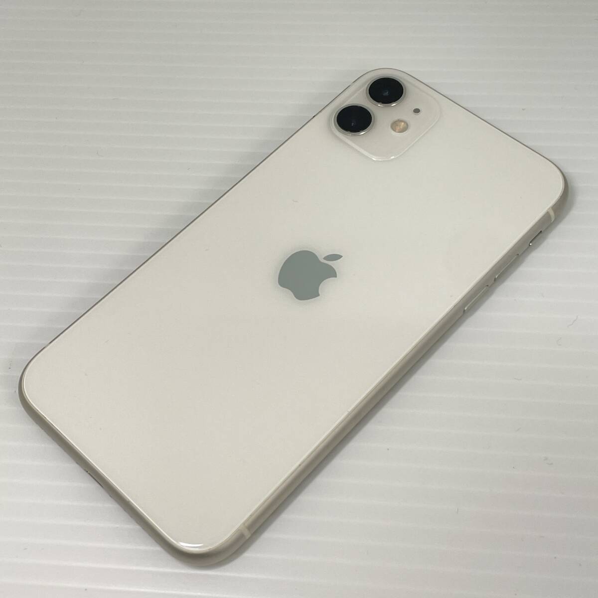 2603M4207 Apple アップル iPhone11MWLU2J/A 64GB IMEI KDDI：〇判定 SIMロック有 通電確認済 ホワイト