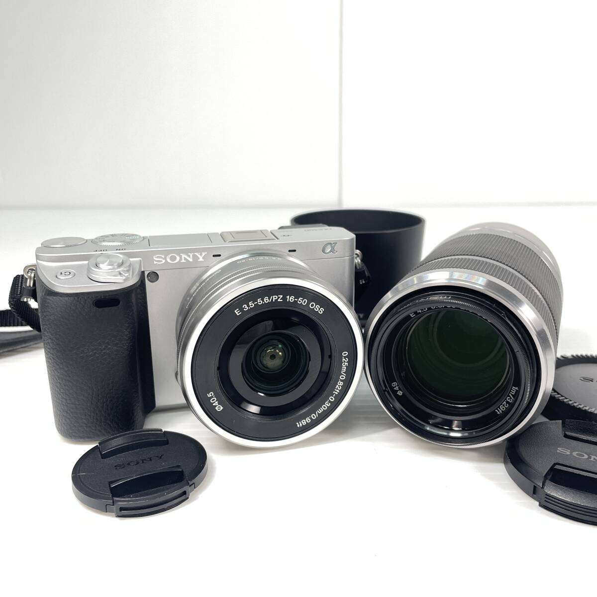 2603M3904 SONY ソニー ミラーレス一眼 α6400 WW715296/レンズ SELP1650・SEL55210 計2点 通電確認済