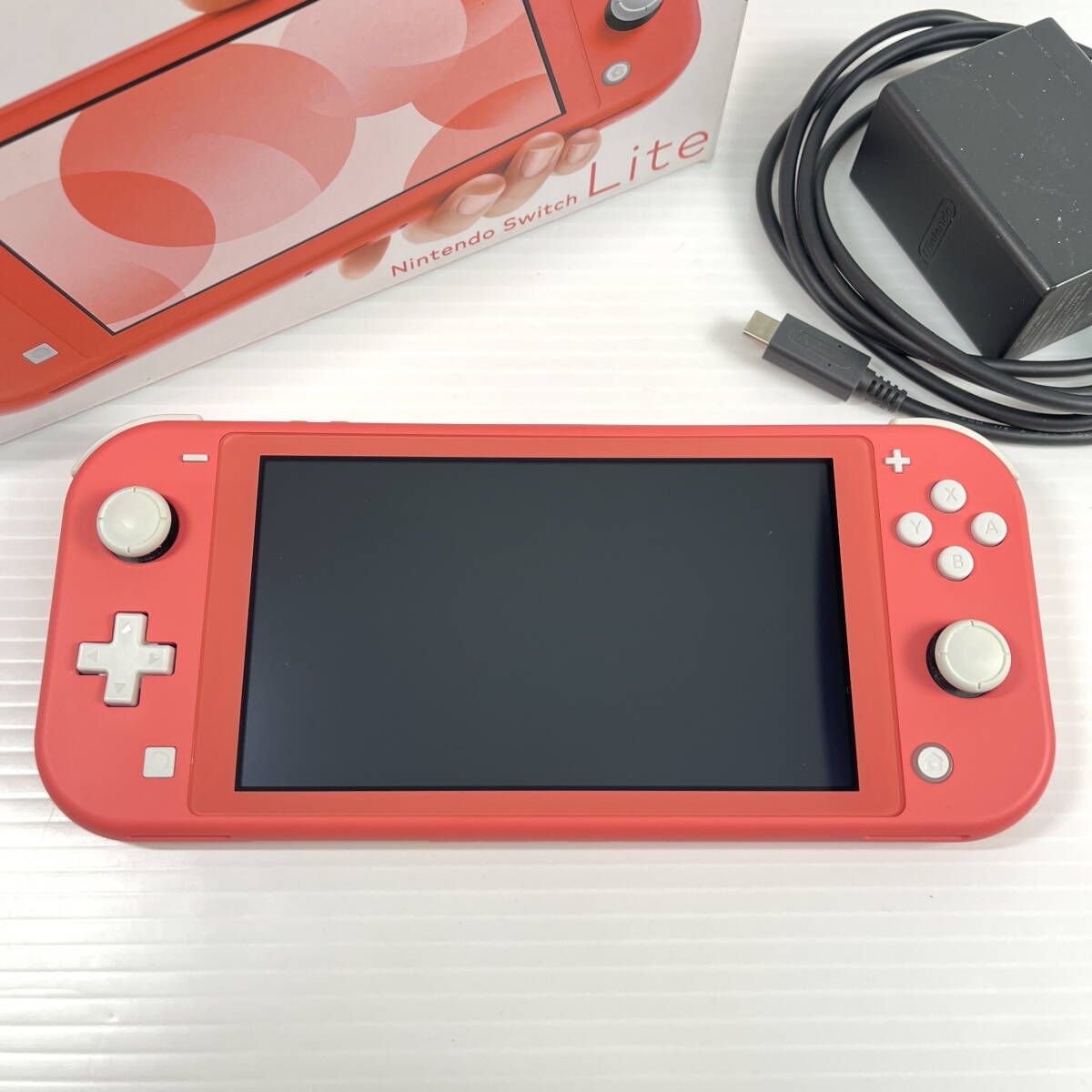 2603M3512 Nintendo 任天堂 SWITCH Lite スイッチライト HDH-001 コーラルピンク 箱付 通電確認済