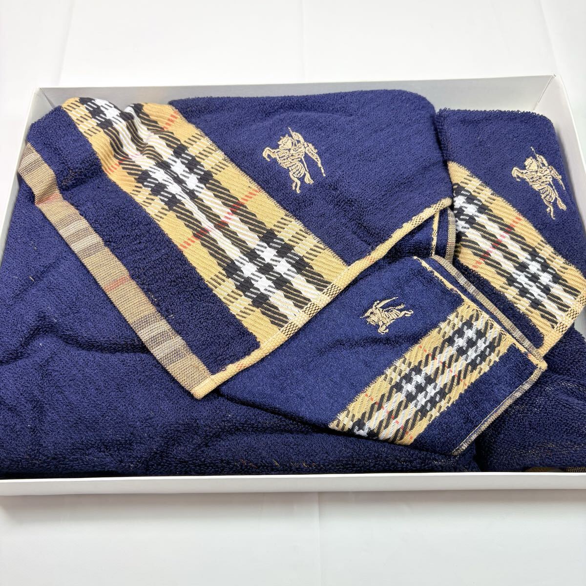新品　未使用品　 Burberrys BURBERRY バーバリー　ノバチェック　タオルギフト　バスタオル　ウォッシュタオル　ミリテリー　3点