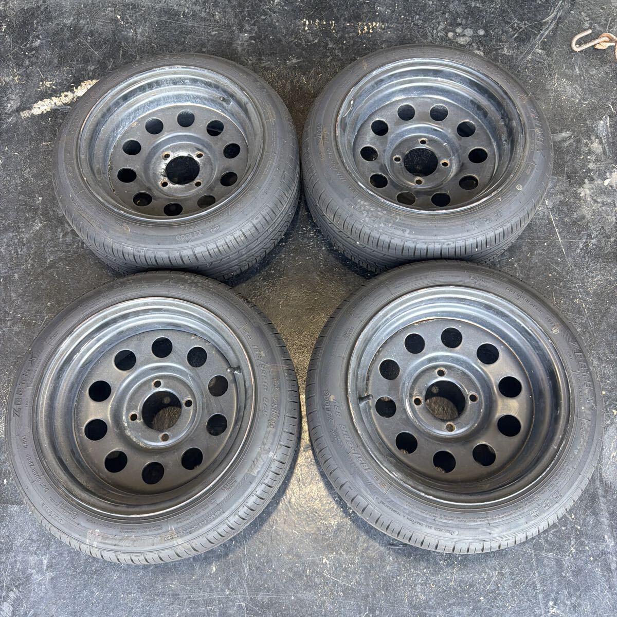 シーマリン製　トレーラー用　ホイール　１５インチ　８Ｊ-１０　１１４、３/４穴　１８５/５５　Ｒ１５　外国製　４本セット！バリ山！