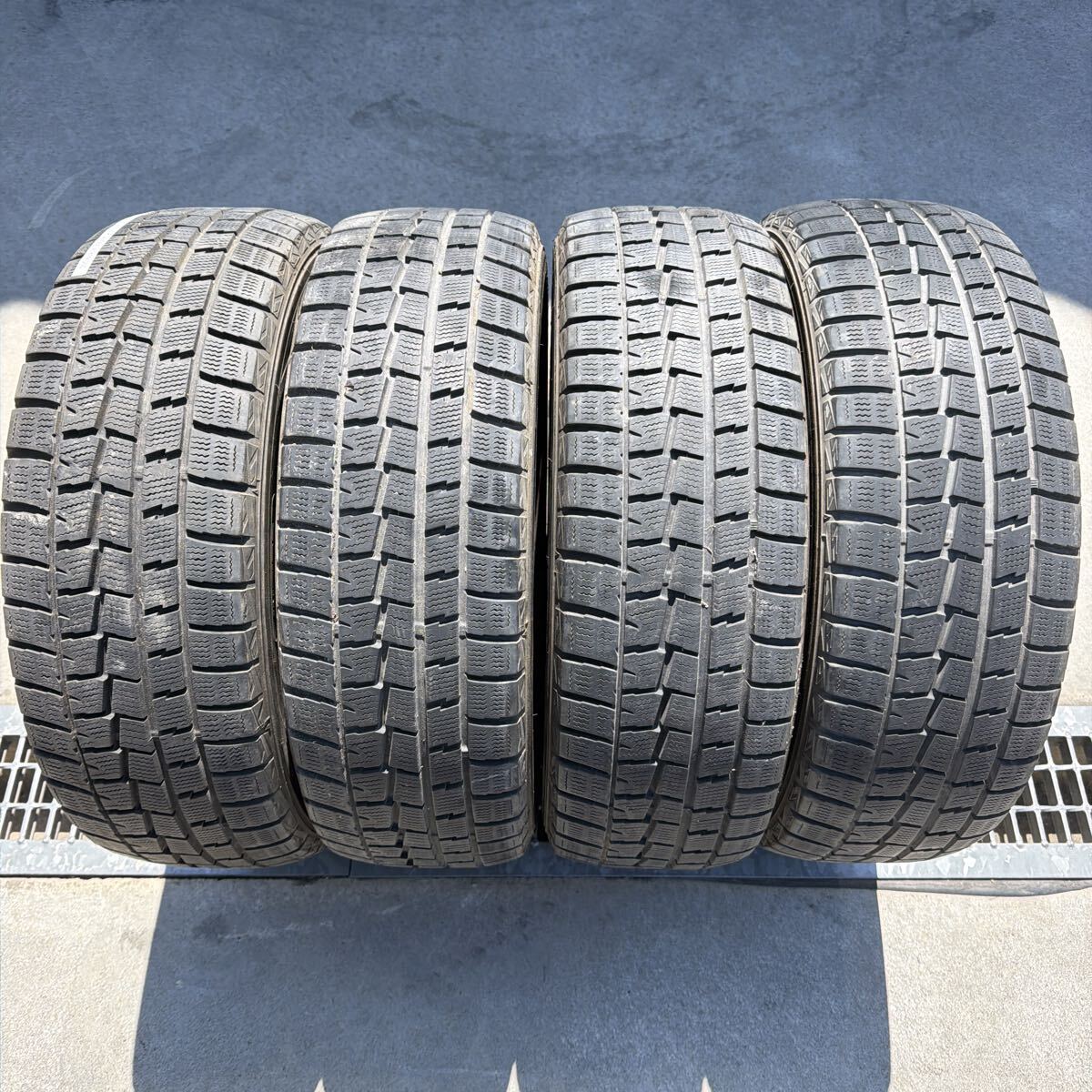 ２０５/６０R１６　９２Q　ダンロップ　ウインターマックス　4本セット！バリ山！予備にいかがでしょうか？激安売切り！