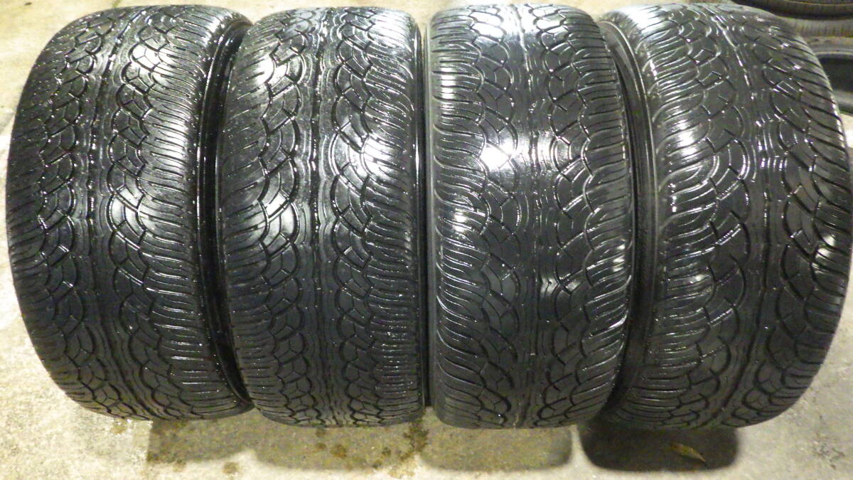 ２８５/４０R２２　ヨコハマ　パラダ　SPEC-X　１１０V　２本　バリ山　２０１９年製　ランクル２００　３００などにいかがでしょうか？　