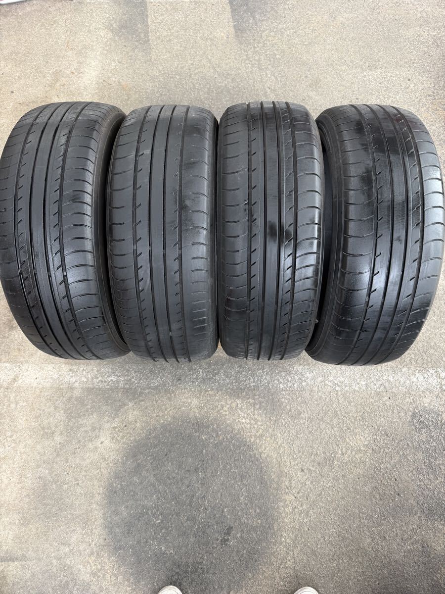 ２０５/５５Ｒ１７　９１Ｖ　ヨコハマ　Ｂｌｕ　Ｅａｒｔｈ　Ｅ７０　４本セット！5分山！予備にいかがでしょうか？