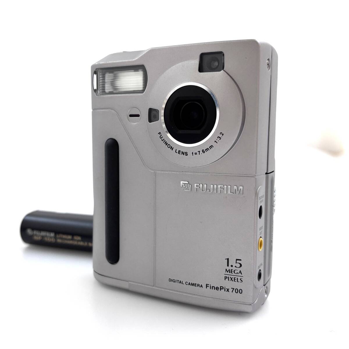 【フジ】FUJIFILM FinePix 700 + バッテリー コンパクトデジタルカメラ #S837