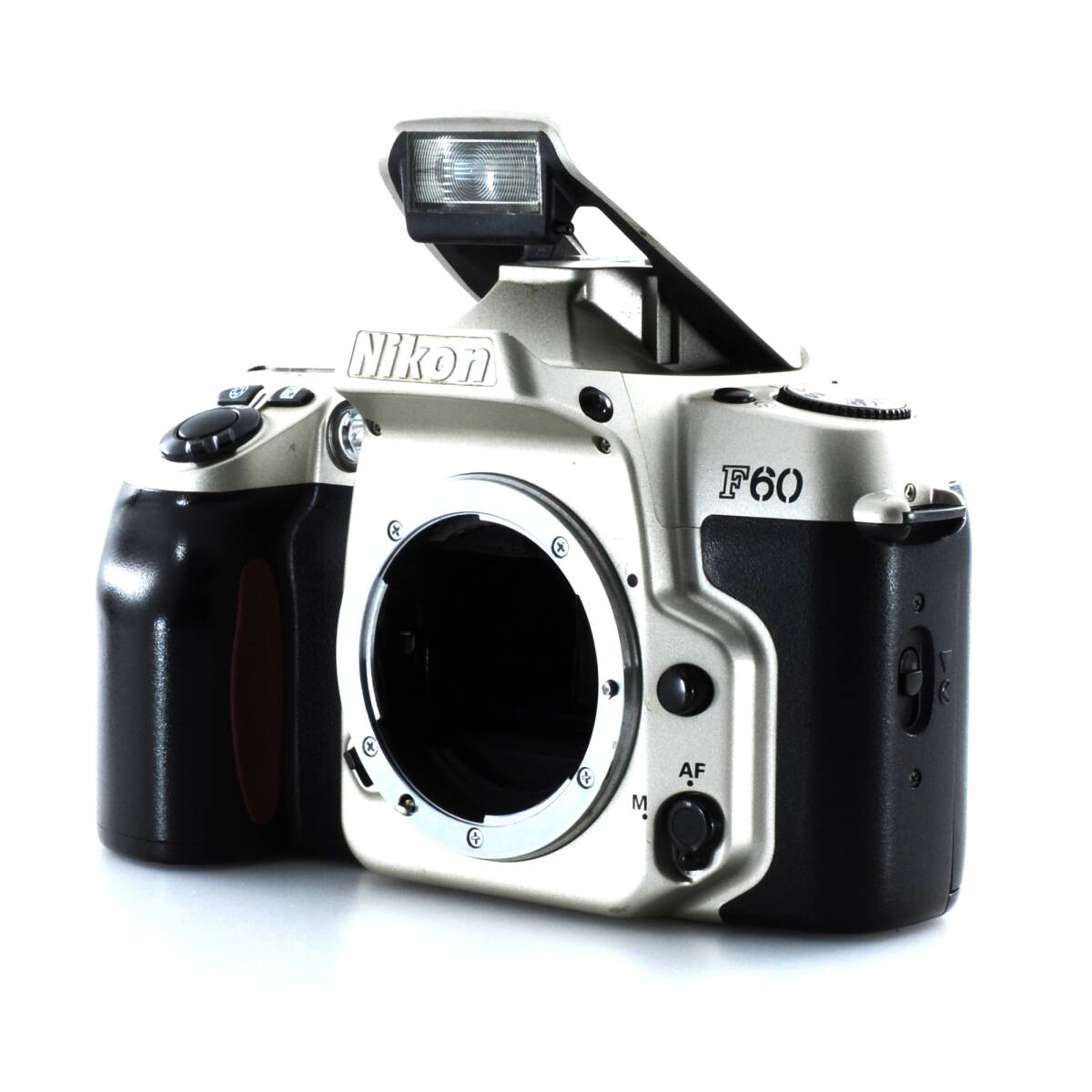 通電などはOKもシャッター切れません【修理必要】Nikon F60 フィルム一眼レフカメラ #T104A