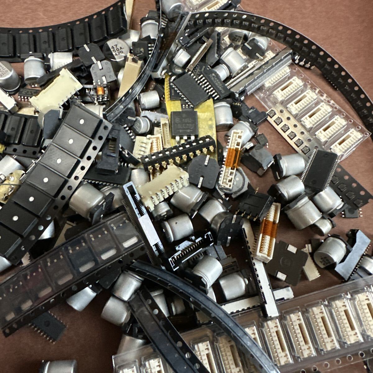 電子部品 色々です