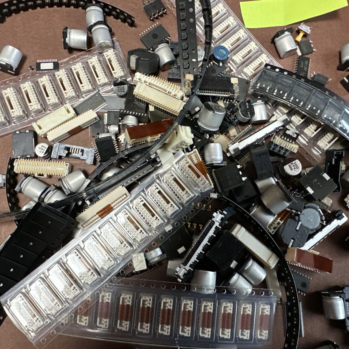 電子部品　色々です