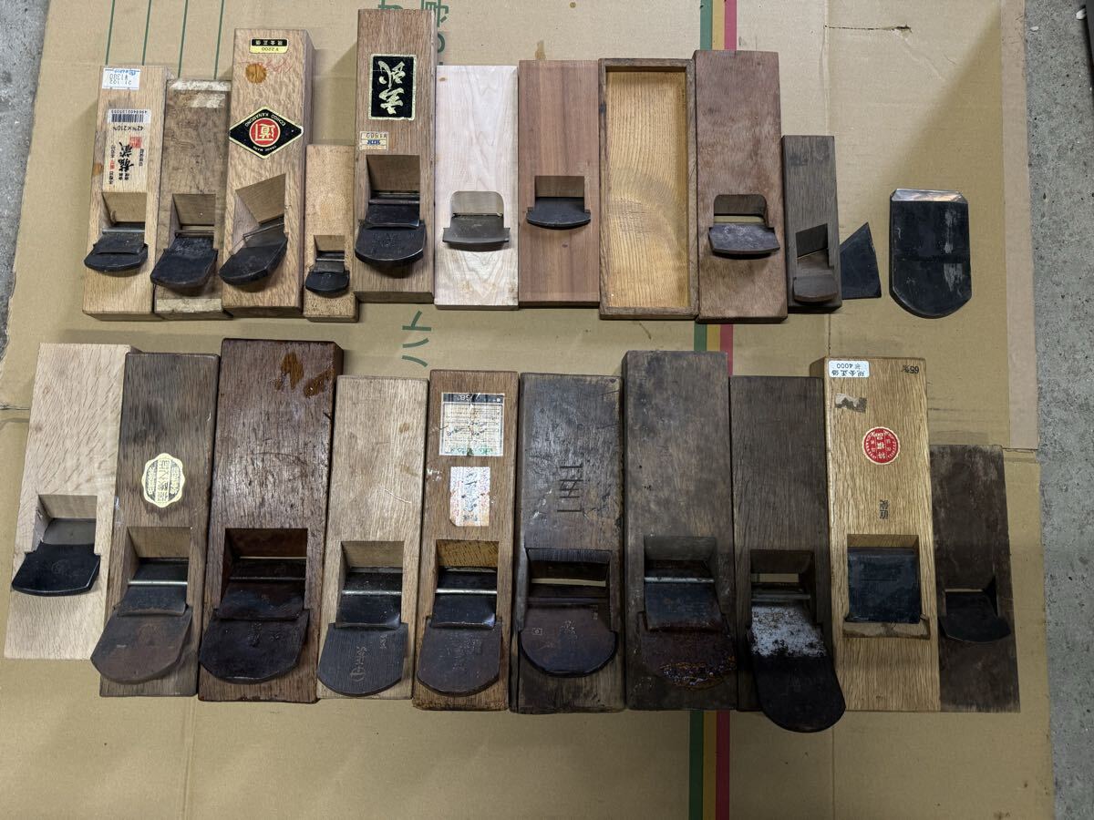 かんな 鉋 在銘あり 20個 まとめ売り大工道具　