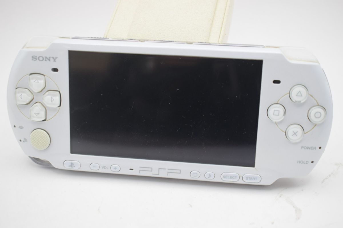 【2-2604-5-2】PSP-3000 本体のみ ホワイト
