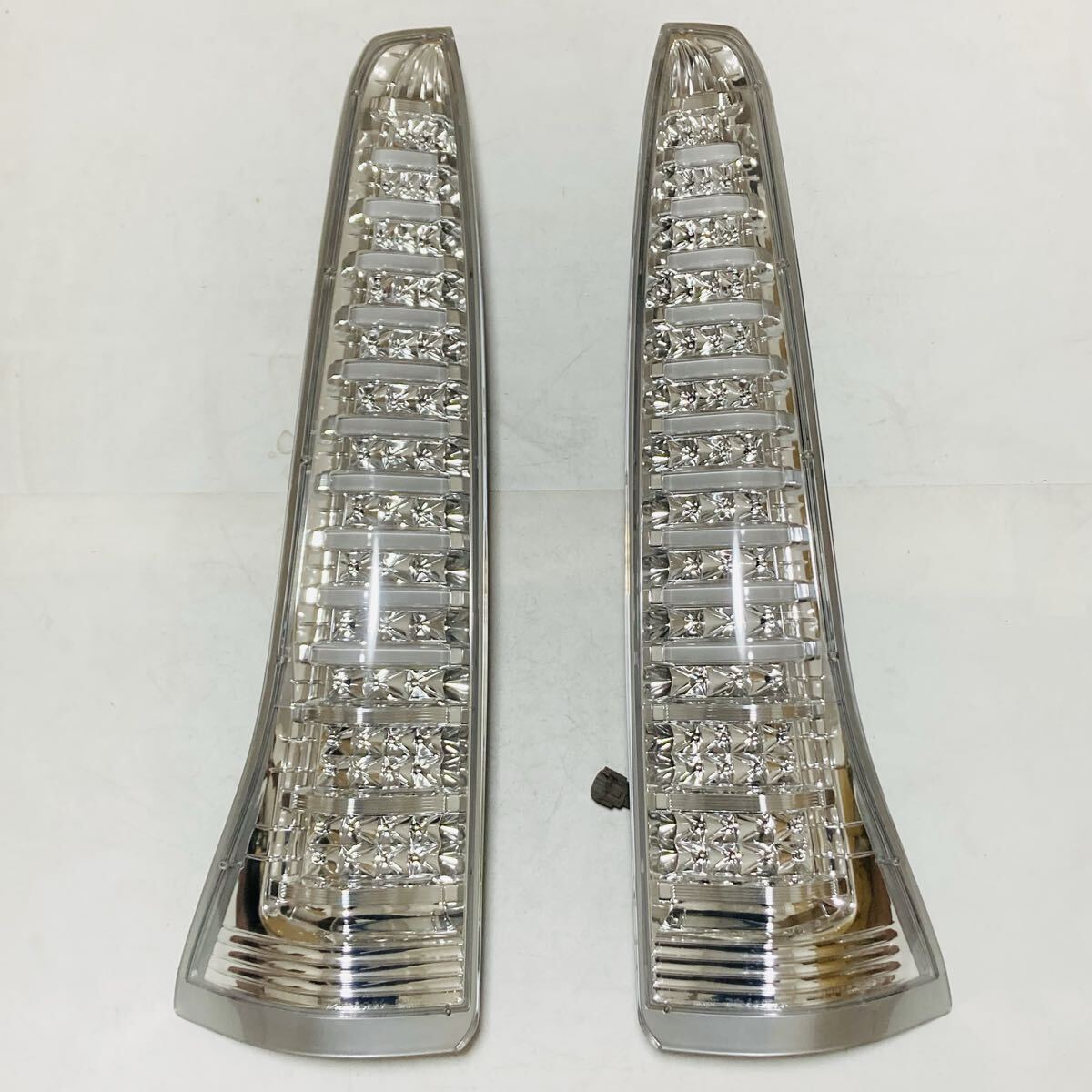 点灯OK Valenti ヴァレンティ HFC26 C26 セレナ フルLED テールライト テールランプ クリアテール 左右セット